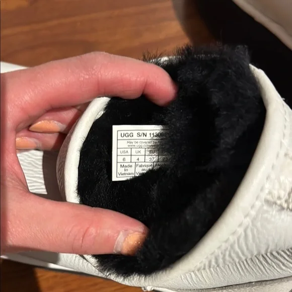 UGG Classic White Leather Platform Minis - Picture 5 of 6